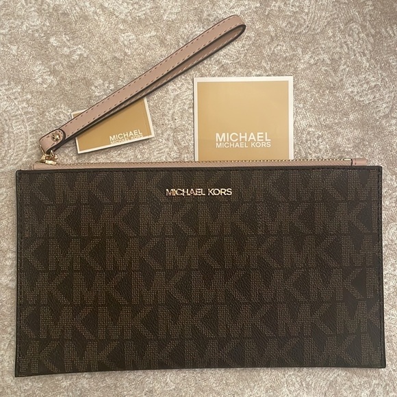 Brand New Michael Kors Brown & Soft Pink Logo Large Zippered Clutch Wristlet - Picture 15 of 15
